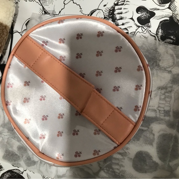 Makeup bag - Picture 5 of 7